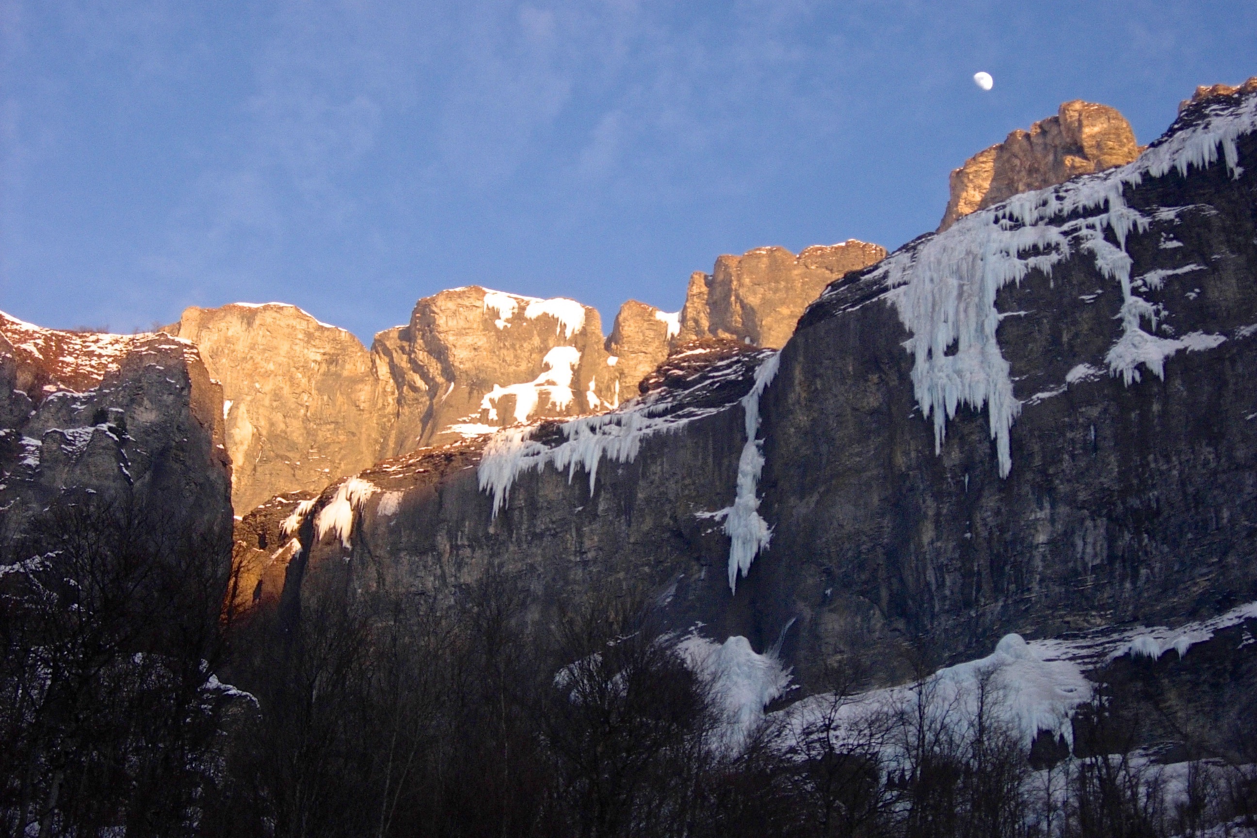 Alta Savoia Ice climbing